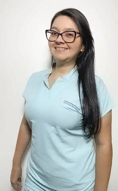 Jenifer Robayo, apoyo administrativo en el consultorio odontológico Jenifer Robayo – Asistente Administrativa